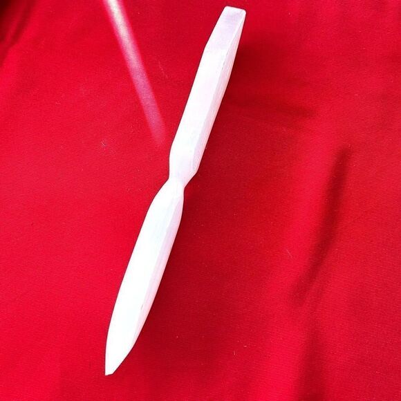 Selenite Chakra etched athame - Picture 10 of 11